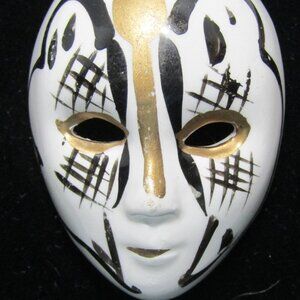 Vtg. 1989 Albert E Price White Black Gold Ceramic Mardi Gras Face Mask Pin
